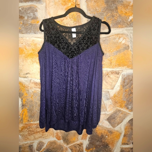 A.moon blue v neck velvet black lace Top - Picture 1 of 3